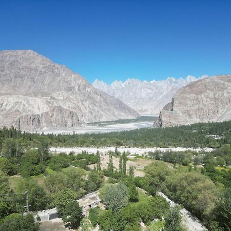 Вілла Masherbrum House Khaplu Екстер'єр фото