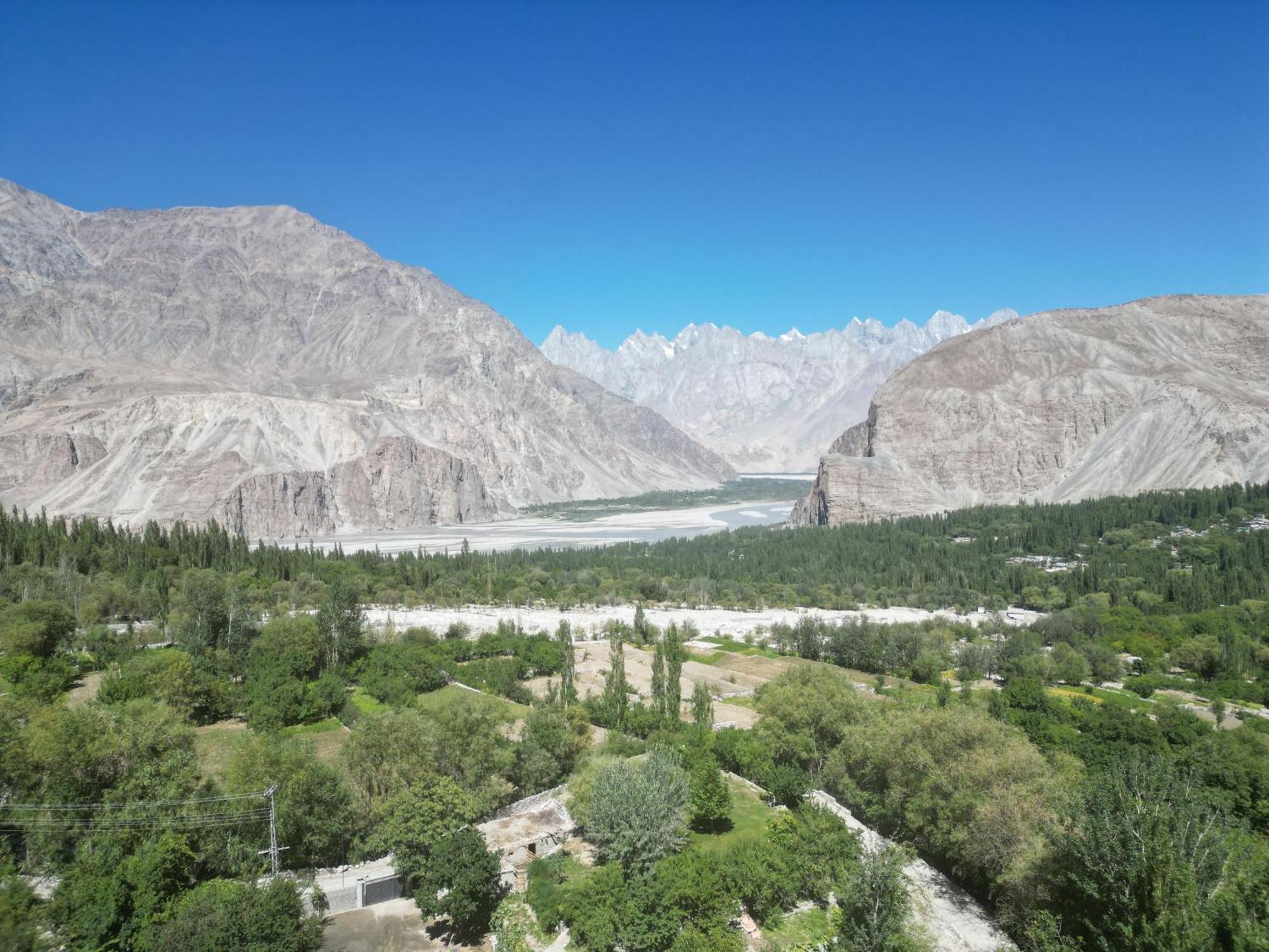 Вілла Masherbrum House Khaplu Екстер'єр фото